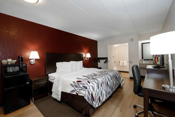 Hotel PA Red Roof Danville
